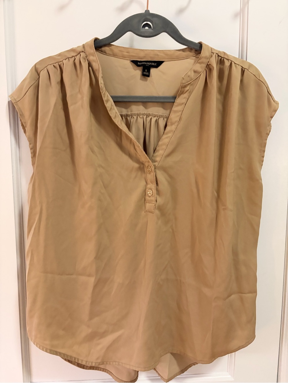 Banana Republic Khaki Dolman Cap Sleeve V-Neck Blouse